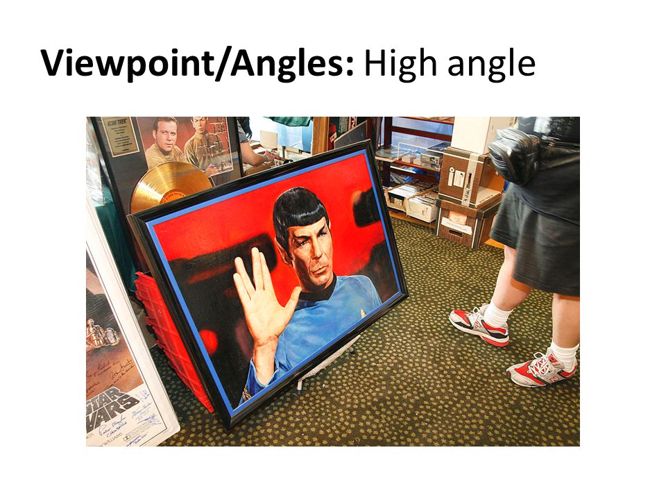 Viewpoint/Angles: High angle