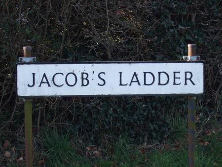 TOP OF JACOBS LADDER TODAY 1 2 3 4 5 6 Only Plots 1,2, 4, 5 and 6 had houses in 1940.