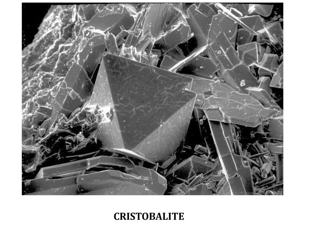 Современные кристаллические материалы. Кристалл графена электронный микроскоп. Кварц в микроскопе. Кристаллы под микроскопом. Минералы под микроскопом.