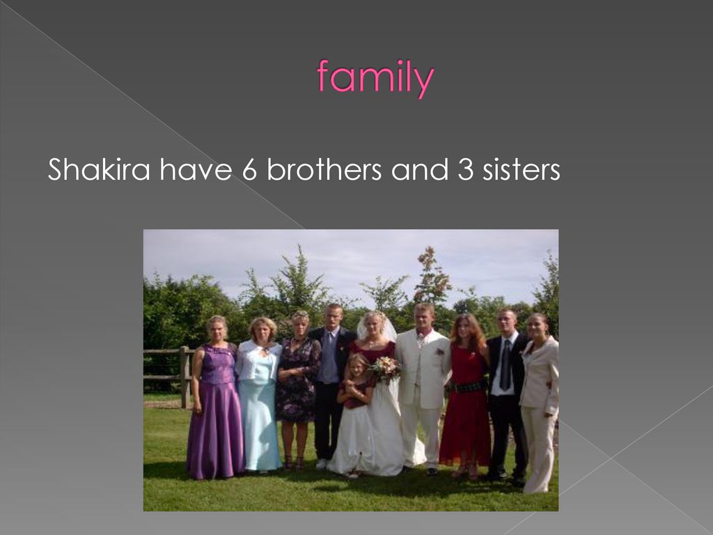 shakiras brothers and sisters