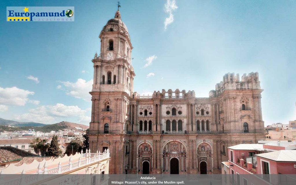 Málaga: Picasso\ s city, under the Muslim spell.