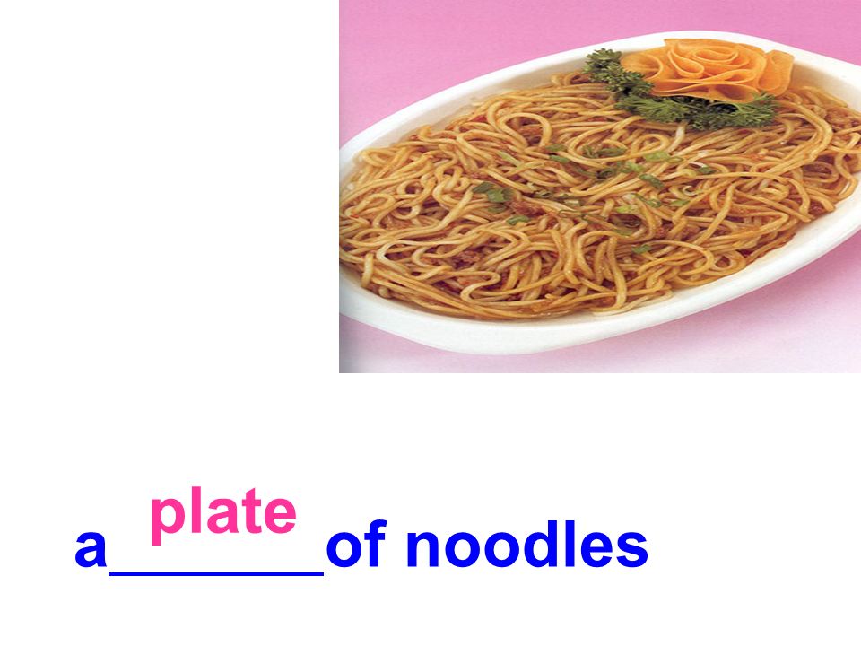 plate a of noodles