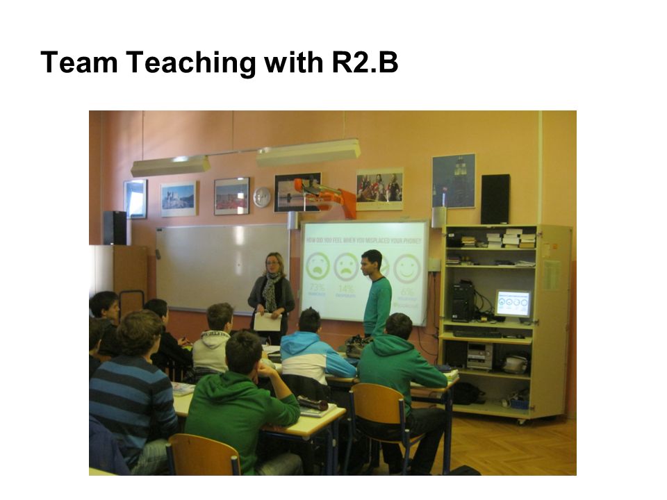 Team Teaching with R2.B Amanda